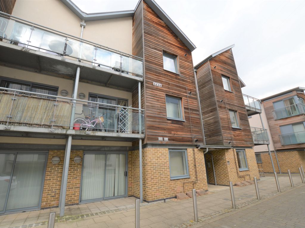 1 bed flat for sale in Marine House, Quayside Drive, Colchester CO2, £