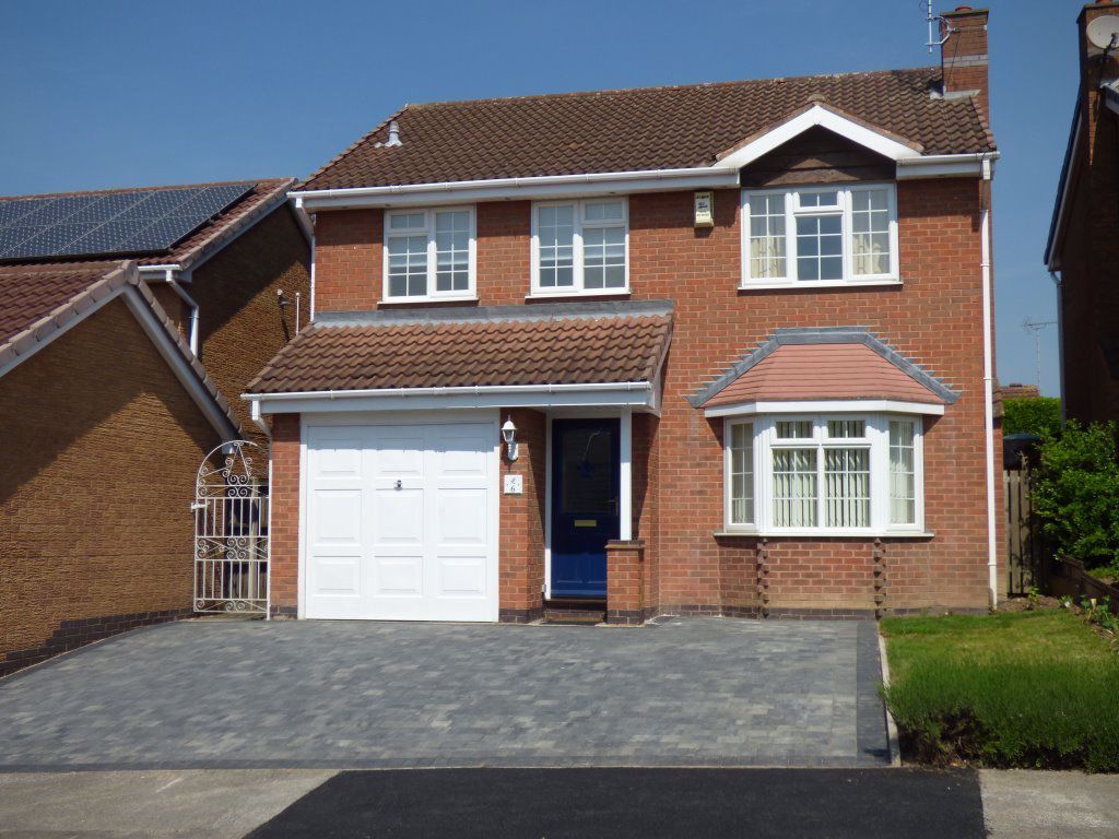 4 bed detached house to rent in Wychwood Drive, Trowell, Nottingham NG9