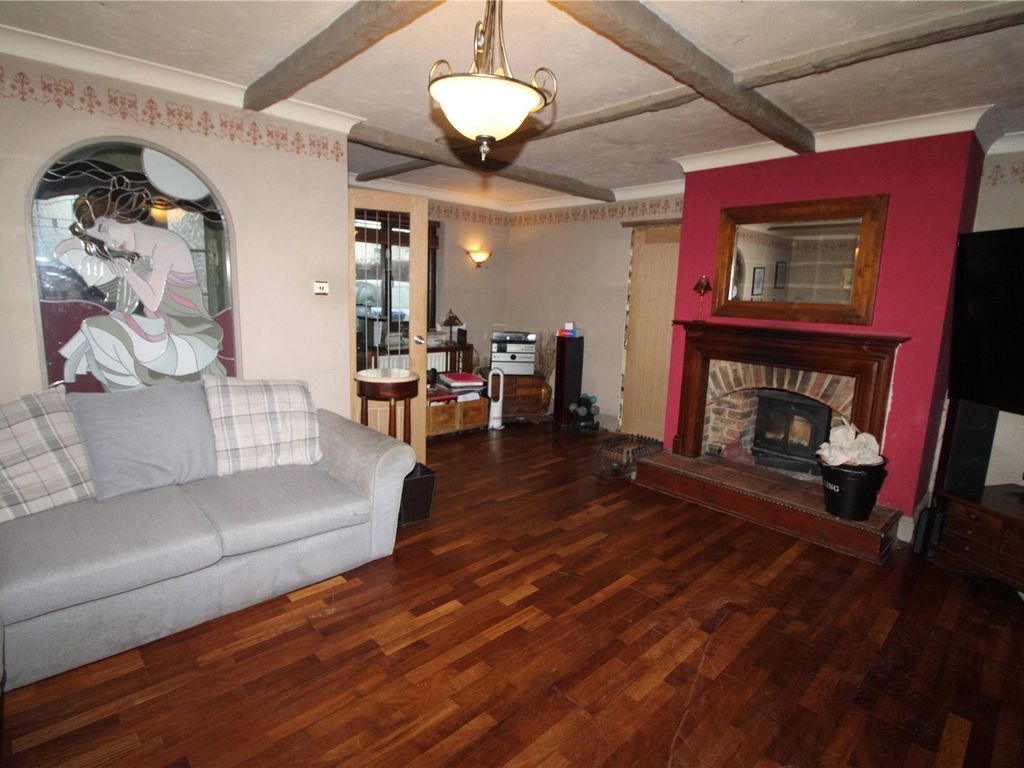 3 bed bungalow for sale in Princes Avenue, Minster On Sea, Sheerness