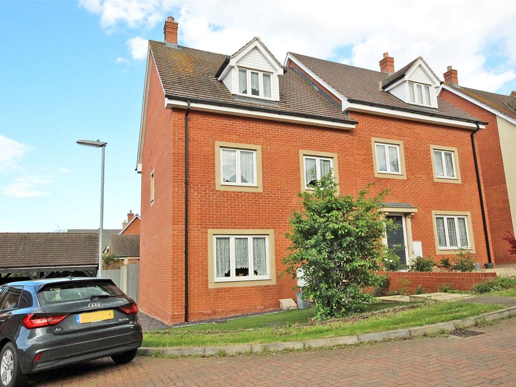4 bed semidetached house for sale in Bushfield Court, Shortstown