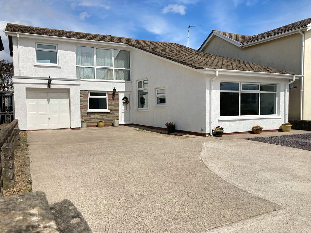 3 bed detached house for sale in Rest Bay Close, Rest Bay, Porthcawl