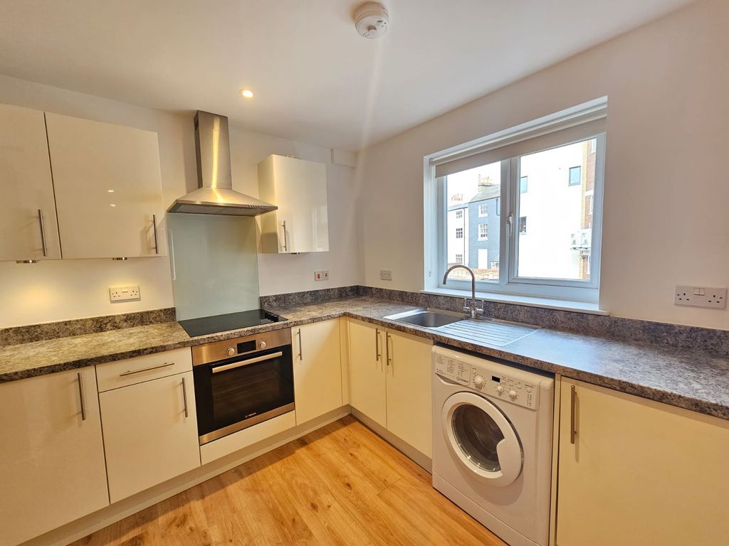 1 bed flat to rent in Southampton Street, Southampton SO15, £900 pcm
