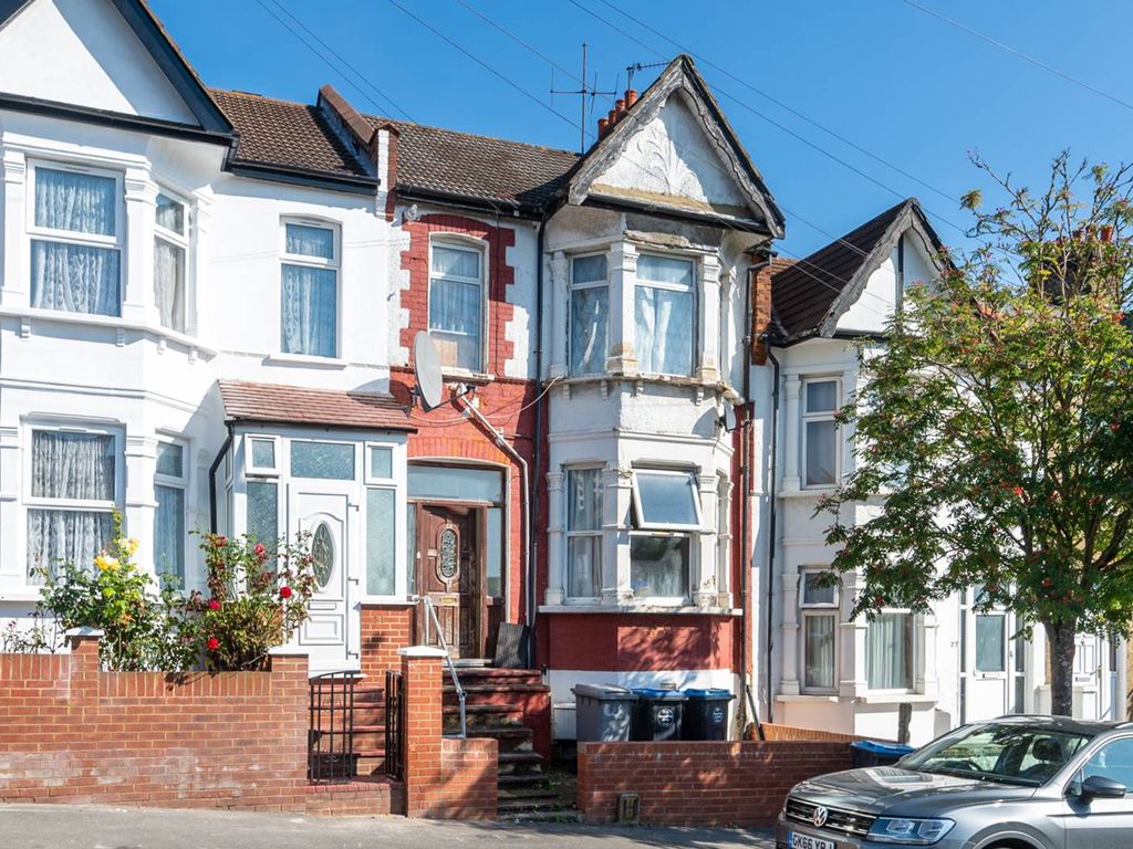 1 bed flat for sale in Mostyn Avenue, Wembley Park, Wembley HA9, £