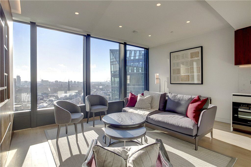 1 bed flat to rent in Buckingham Gate, London SW1E Zoopla