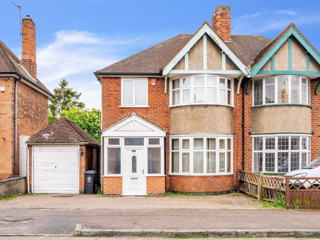 3 bed semidetached house for sale in Westmeath Avenue, Leicester LE5