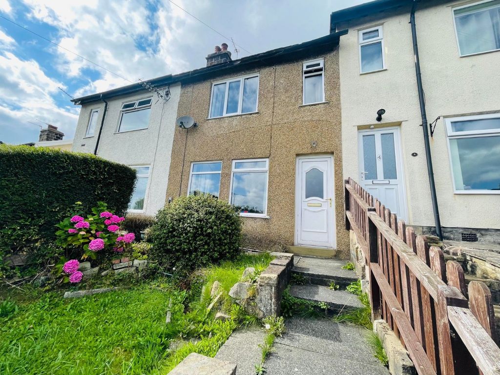 2 bed terraced house for sale in Sunnymount, Braithwaite, Keighley