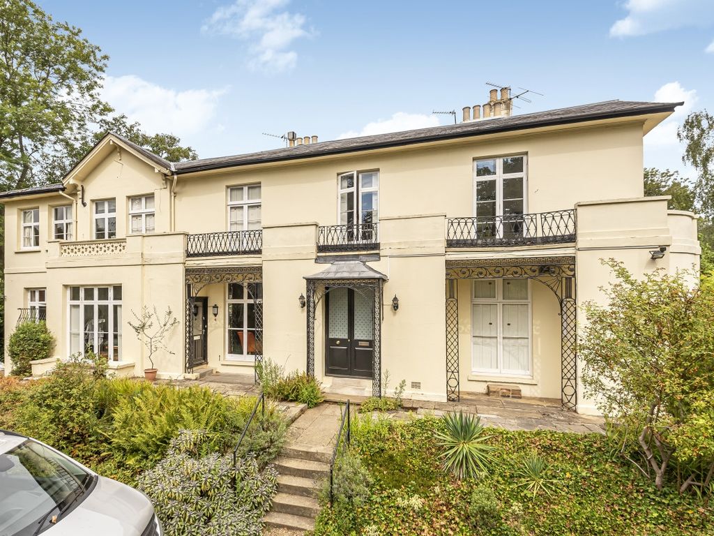 3 bed flat for sale in Priory Park, London SE3 Zoopla
