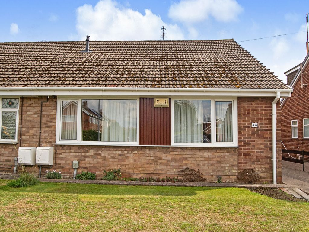 3 bed semidetached bungalow for sale in Plumtree Road, Thorngumbald