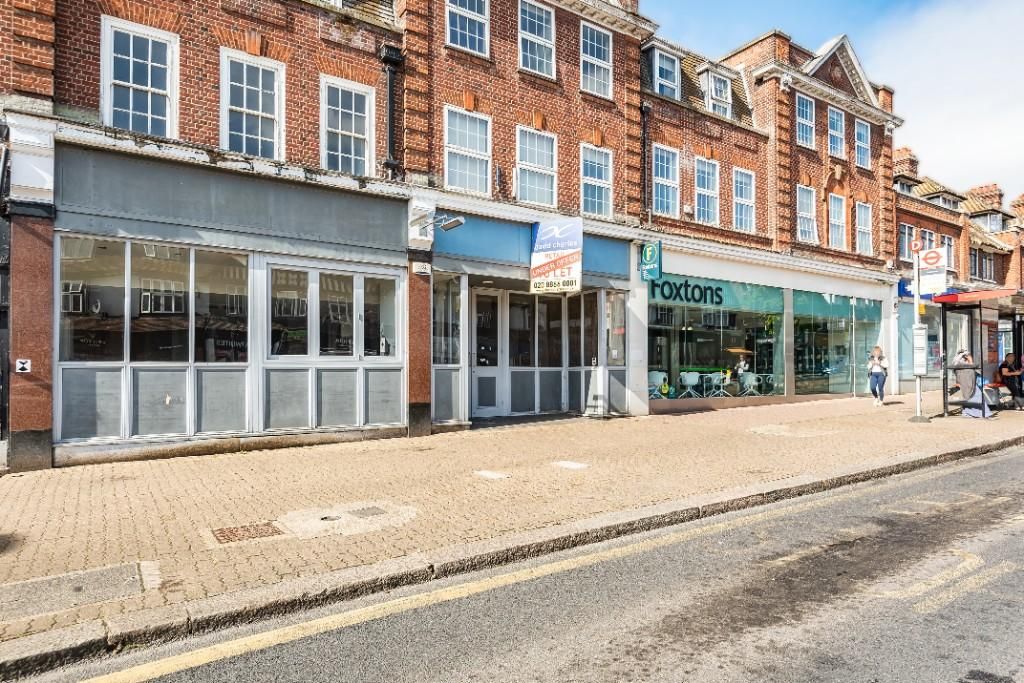 Retail premises to let in 29 31 Bridge Street, Pinner, Pinner HA5, £