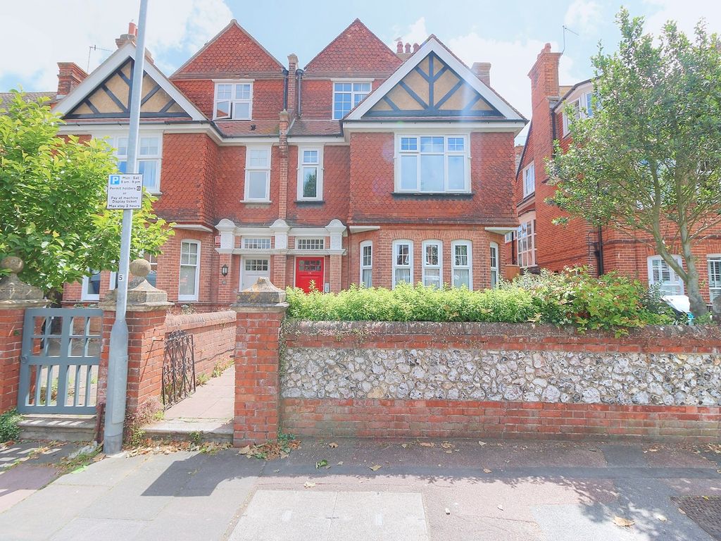 2 bed flat for sale in Old Orchard Road, Eastbourne BN21 Zoopla