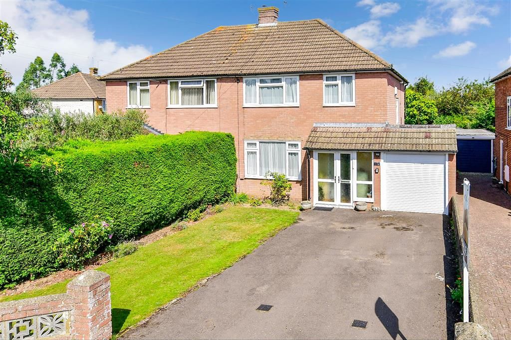 3 bed semidetached house for sale in Heathside Avenue, Coxheath