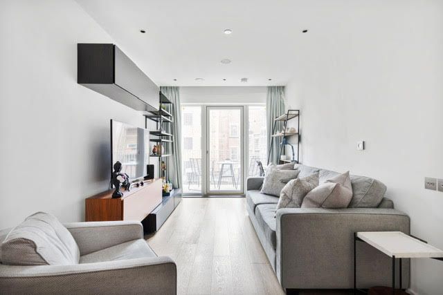 Baldwins Gardens, London EC1N  