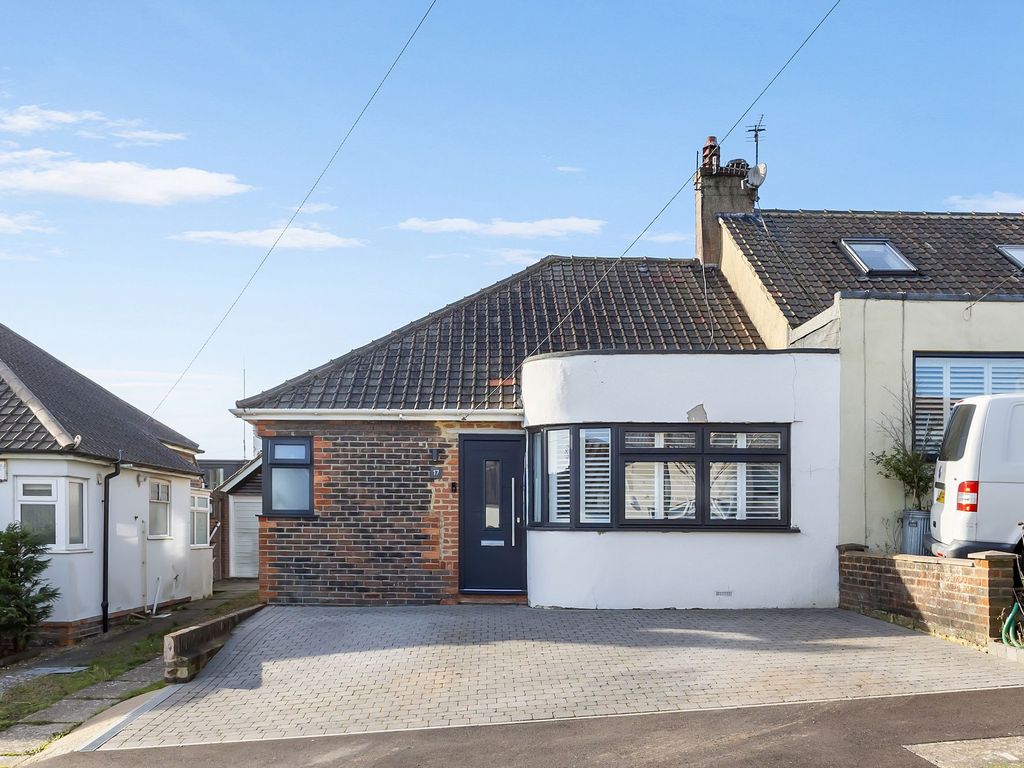 2 bed semidetached bungalow for sale in Kenmure Avenue, Brighton BN1