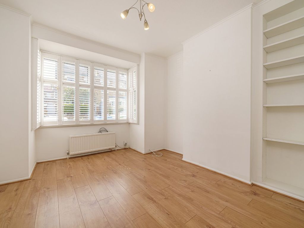3 bed terraced house to rent in Goodrich Road, East Dulwich, London