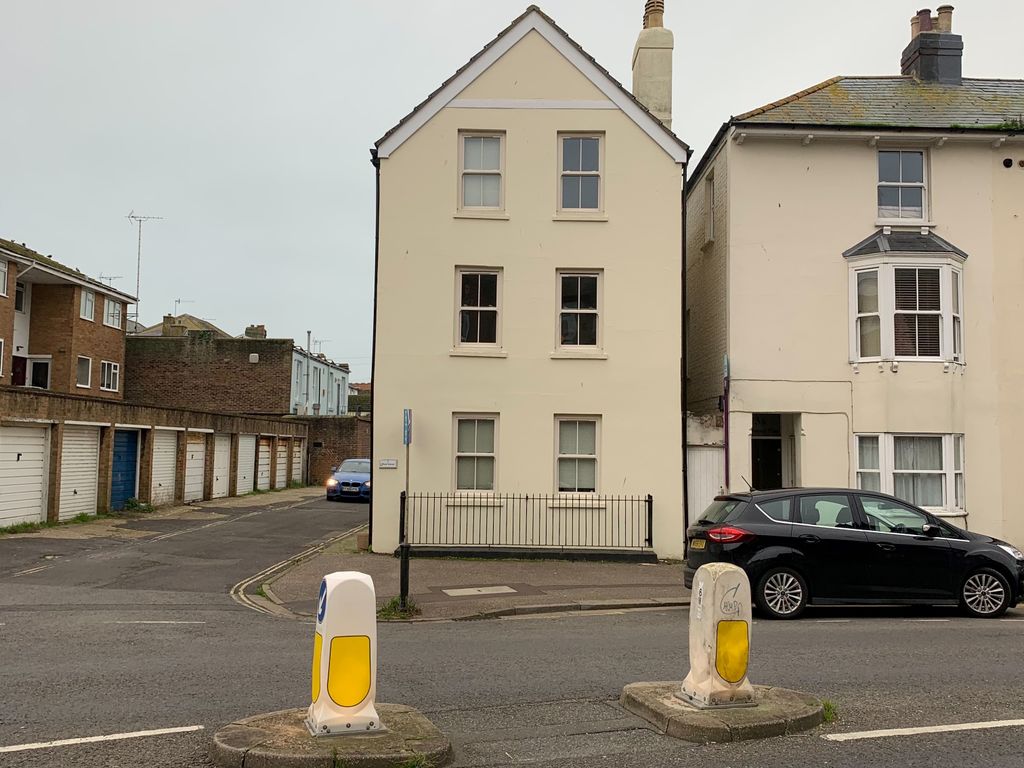 1 bed flat to rent in West Street, Bognor Regis PO21 Zoopla