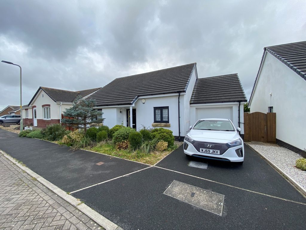 2 bed detached bungalow for sale in Baldwin Drive, Okehampton EX20, £