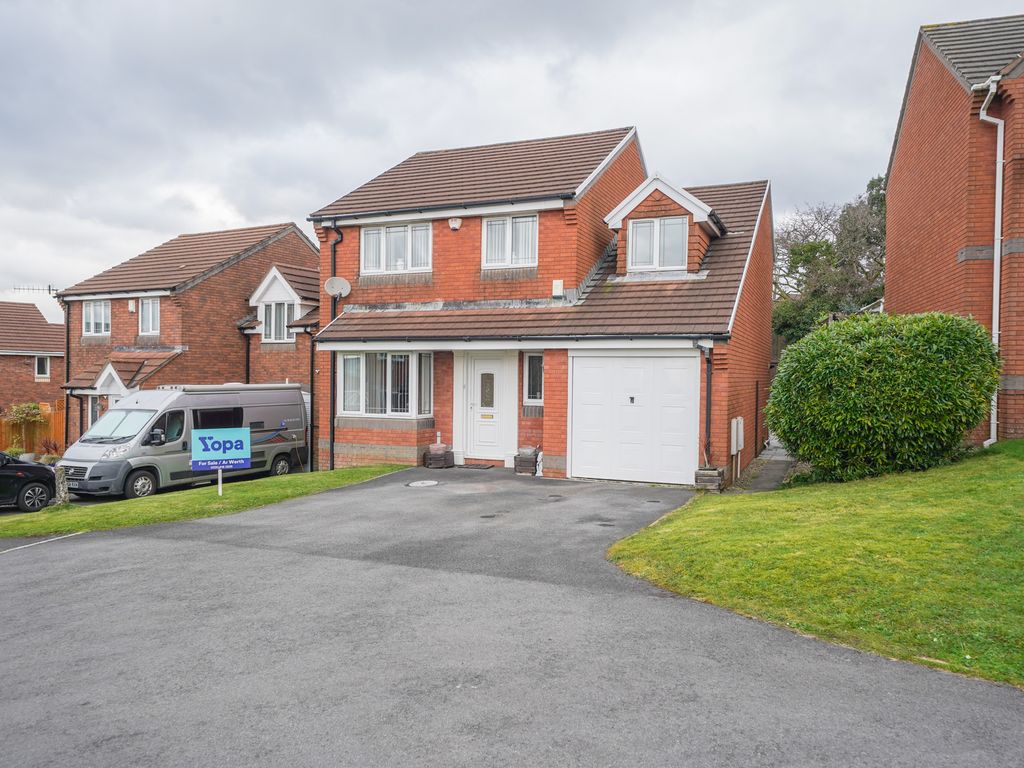 4 bed detached house for sale in Heol Ysgyfarnog, Birchgrove, Swansea