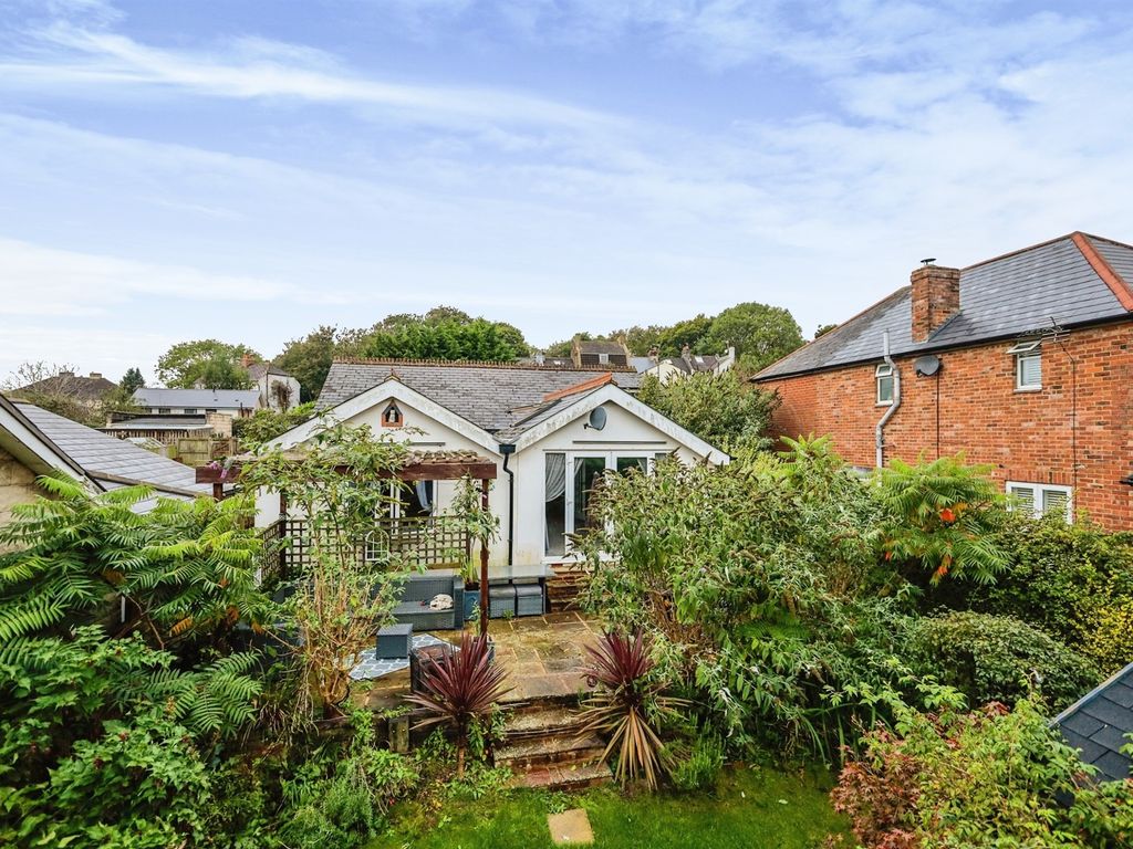 4 bed detached bungalow for sale in Battle Road, St. LeonardsOnSea