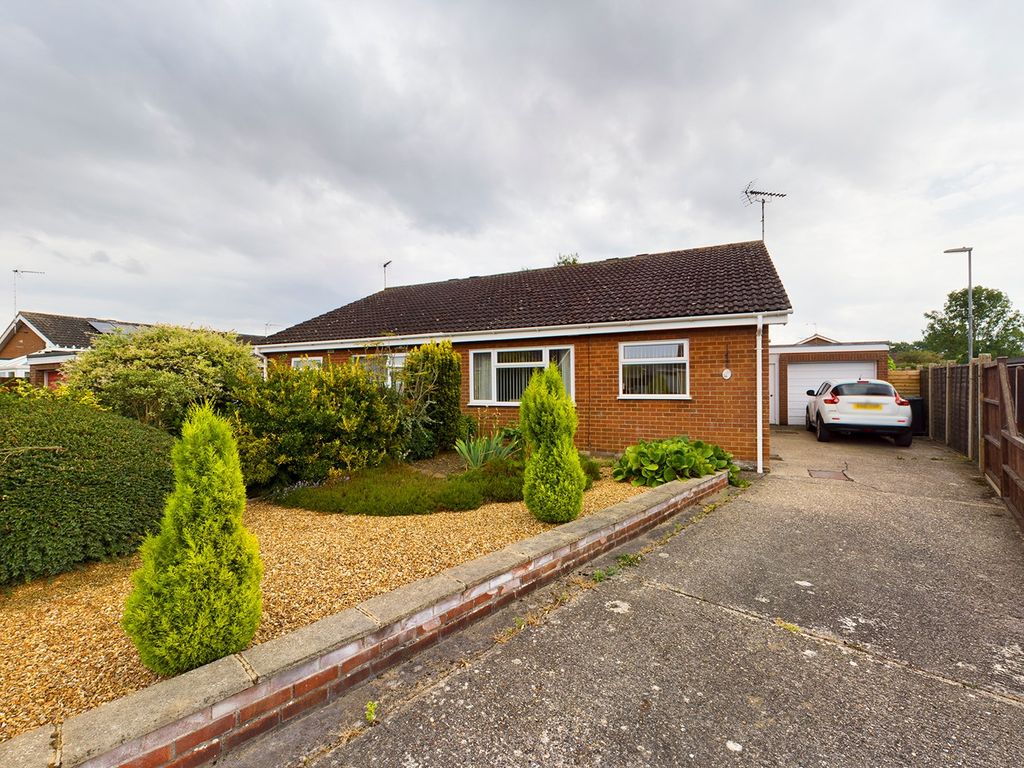 2 bed semidetached bungalow for sale in Sandringham Drive, Downham
