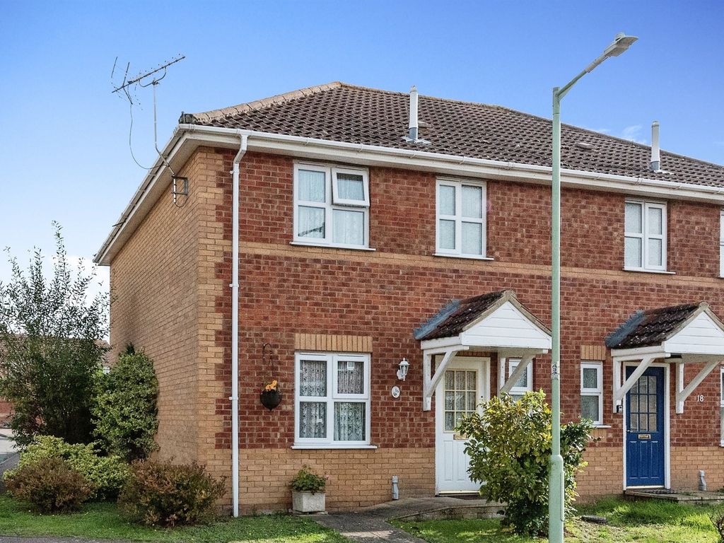 3 bed semidetached house for sale in Jubilee Road, Lakenheath, Brandon