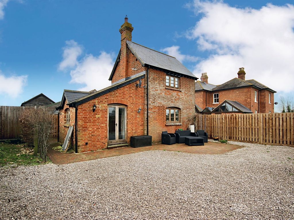 1 bed property for sale in Hogshaw Farm, Hogshaw, Buckingham MK18 Zoopla