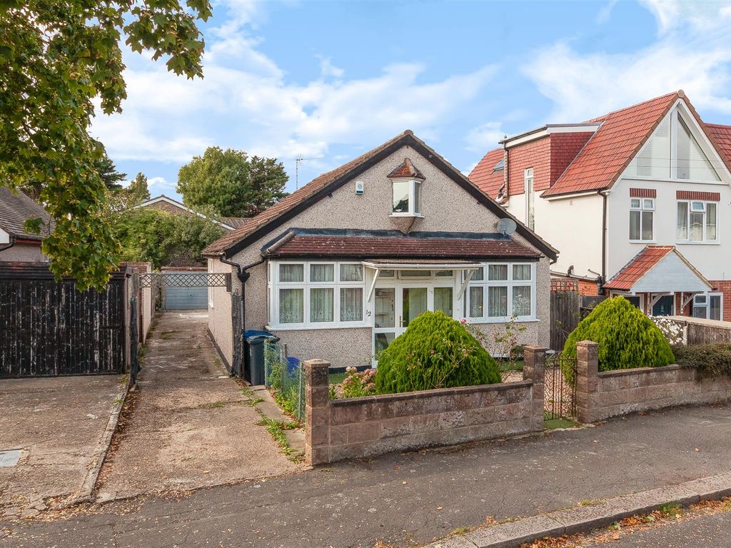 2 bed detached house for sale in Edward Avenue, Morden SM4, £599,950