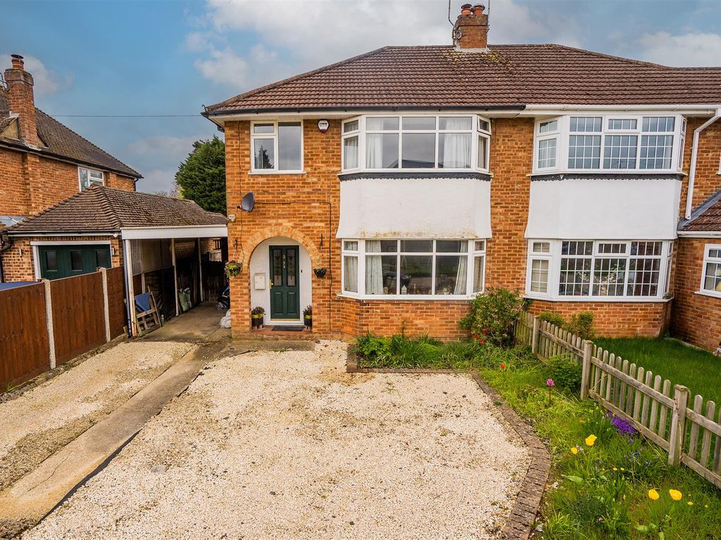 3 bed semidetached house for sale in Verney Avenue, Cressex Business