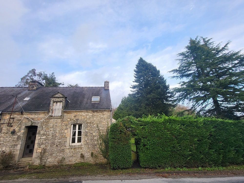 4 bed semidetached house for sale in 56310 Melrand, Morbihan, Brittany