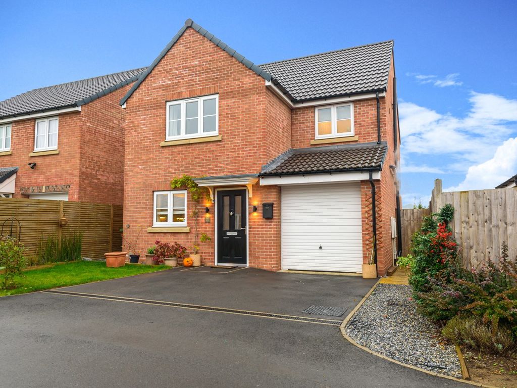 3 bed detached house for sale in Mustang Road, Seamer, Scarborough YO12