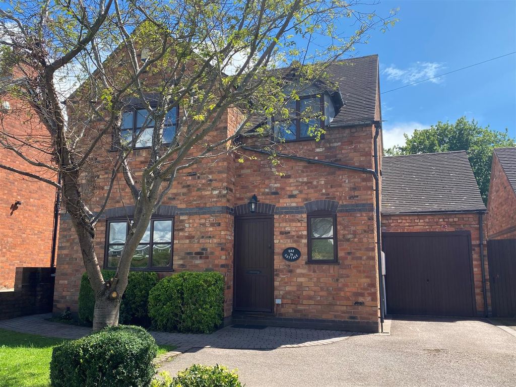 3 bed detached house to rent in Pinfold Hill, Shenstone, Lichfield WS14