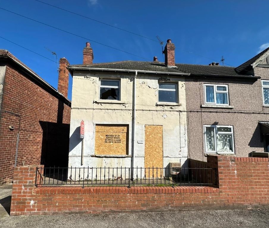 3 bed terraced house for sale in Princes Crescent Edlington, Doncaster