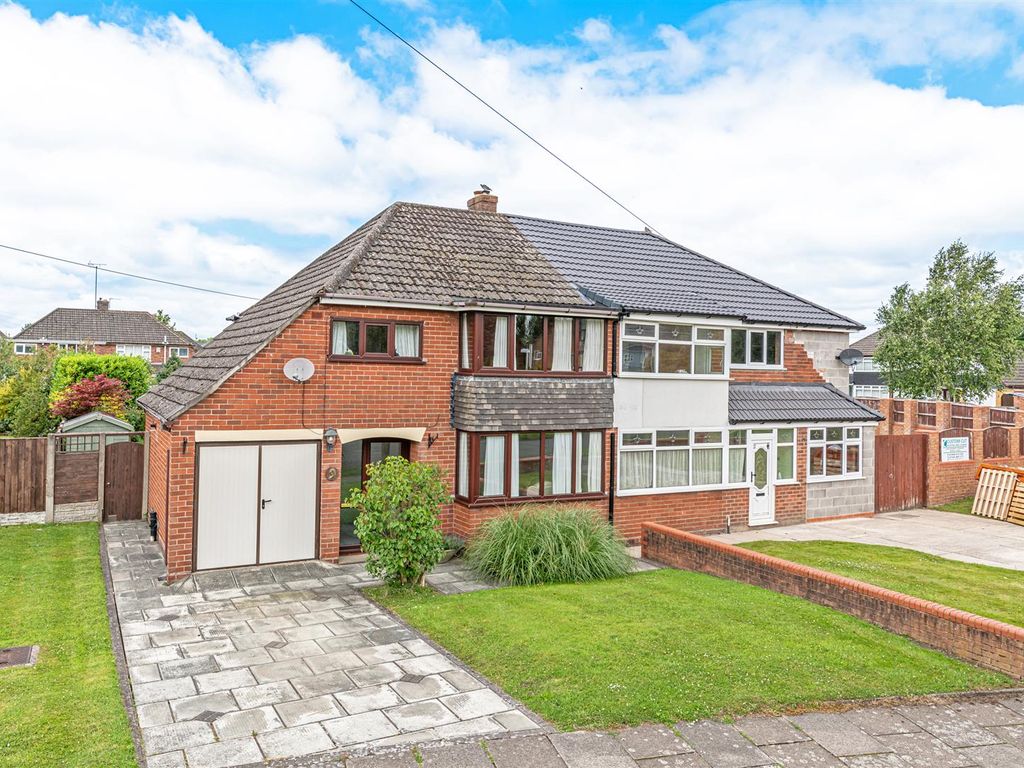 3 bed semidetached house for sale in Lynton Crescent, Widnes, Cheshire