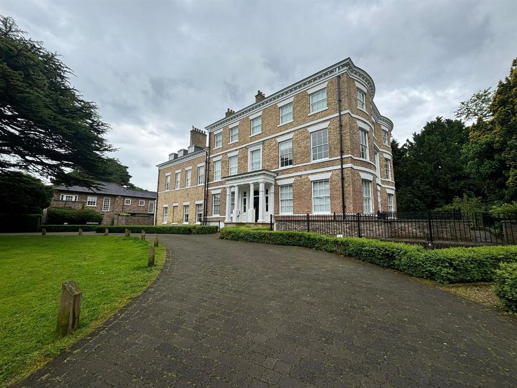 2 bed flat to rent in Anlaby House Estate, Beverley Road, Anlaby, Hull