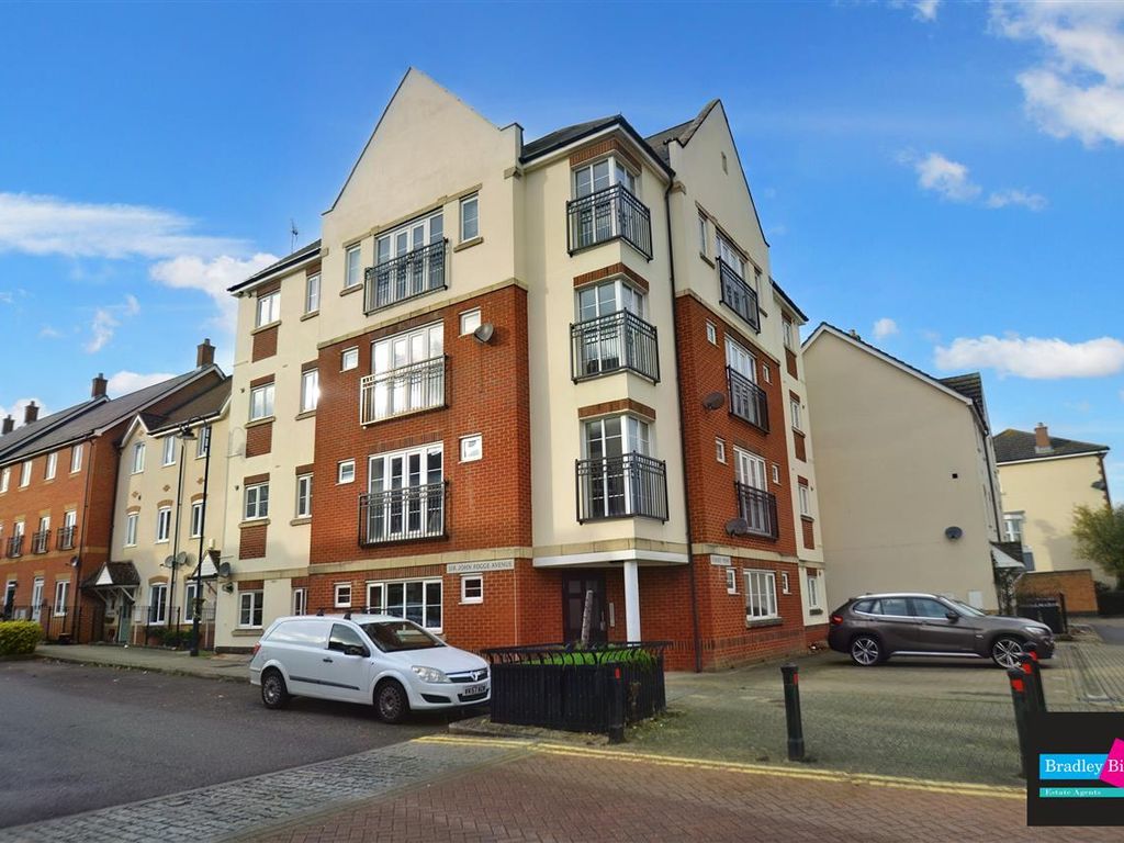 1 bed flat for sale in Sir John Fogge Avenue, Repton Park, Ashford