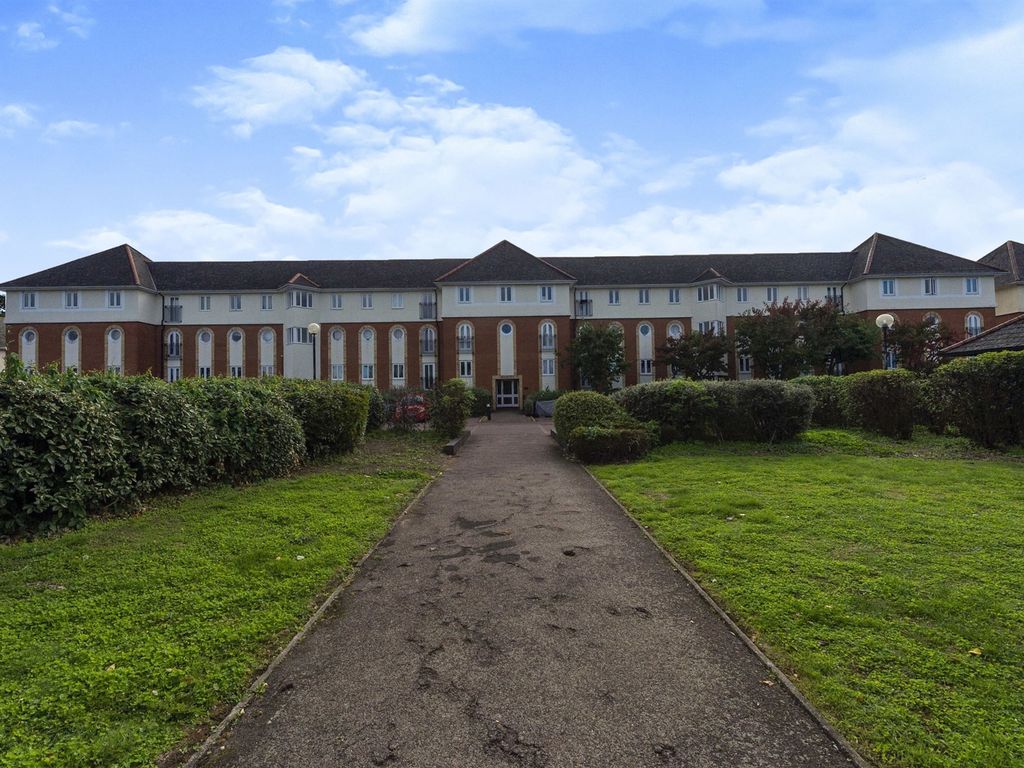 1 bed flat for sale in Walsingham Close, Hatfield AL10 Zoopla