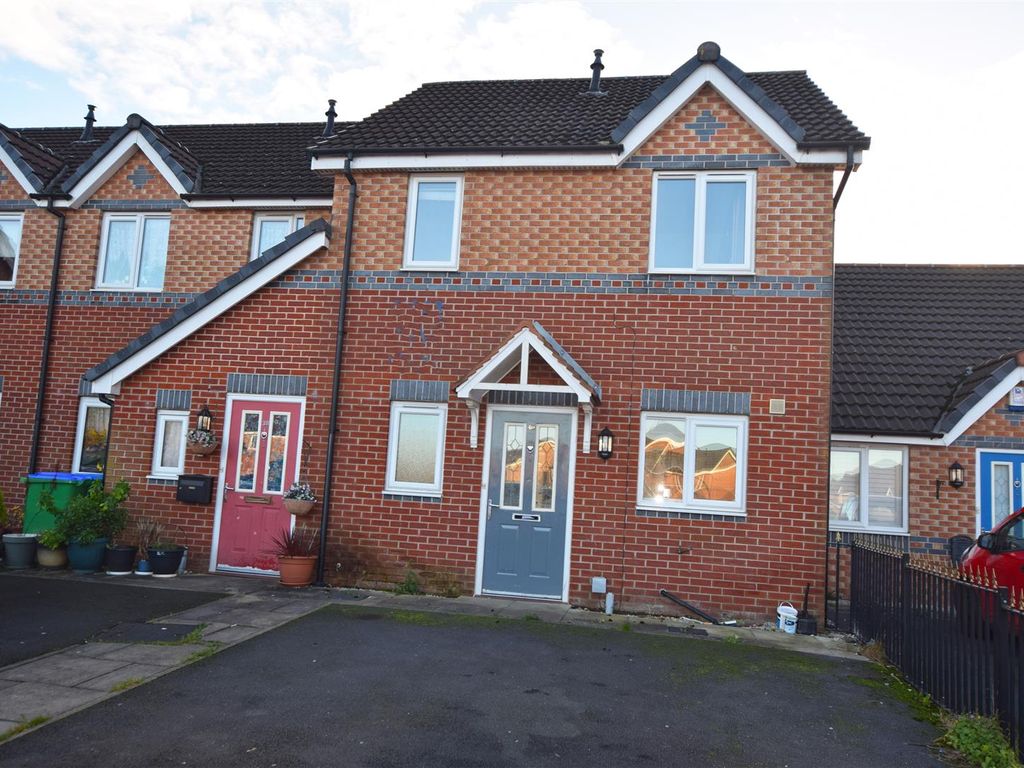 3 bed property for sale in Lorton Close, Middleton, Manchester M24, £