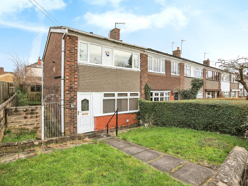 3 bed semidetached house for sale in Sandbed Court, Crossgates, Leeds