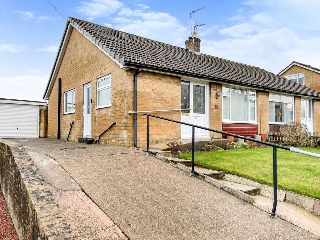 2 bed semidetached bungalow for sale in Brisco Road, Carlisle CA2 Zoopla