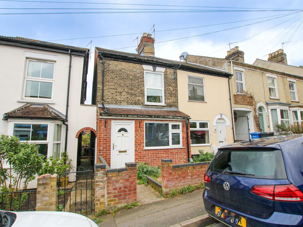 3 bed end terrace house for sale in Caernarvon Road, Norwich NR2, £