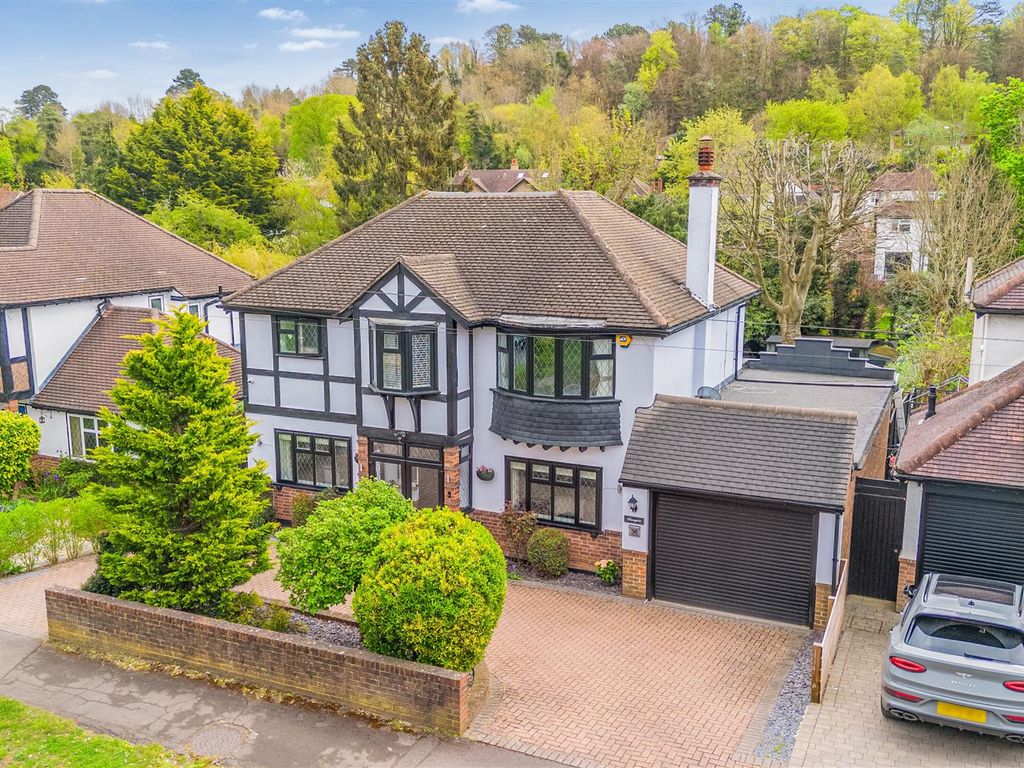 4 bed detached house for sale in Outwood Lane, Chipstead, Coulsdon CR5, £1,100,000 Zoopla