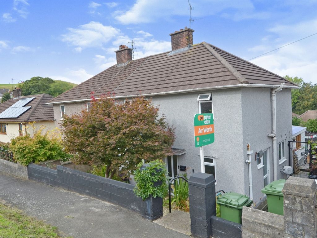 3 bed semidetached house for sale in Heol Gwynno, Llantrisant