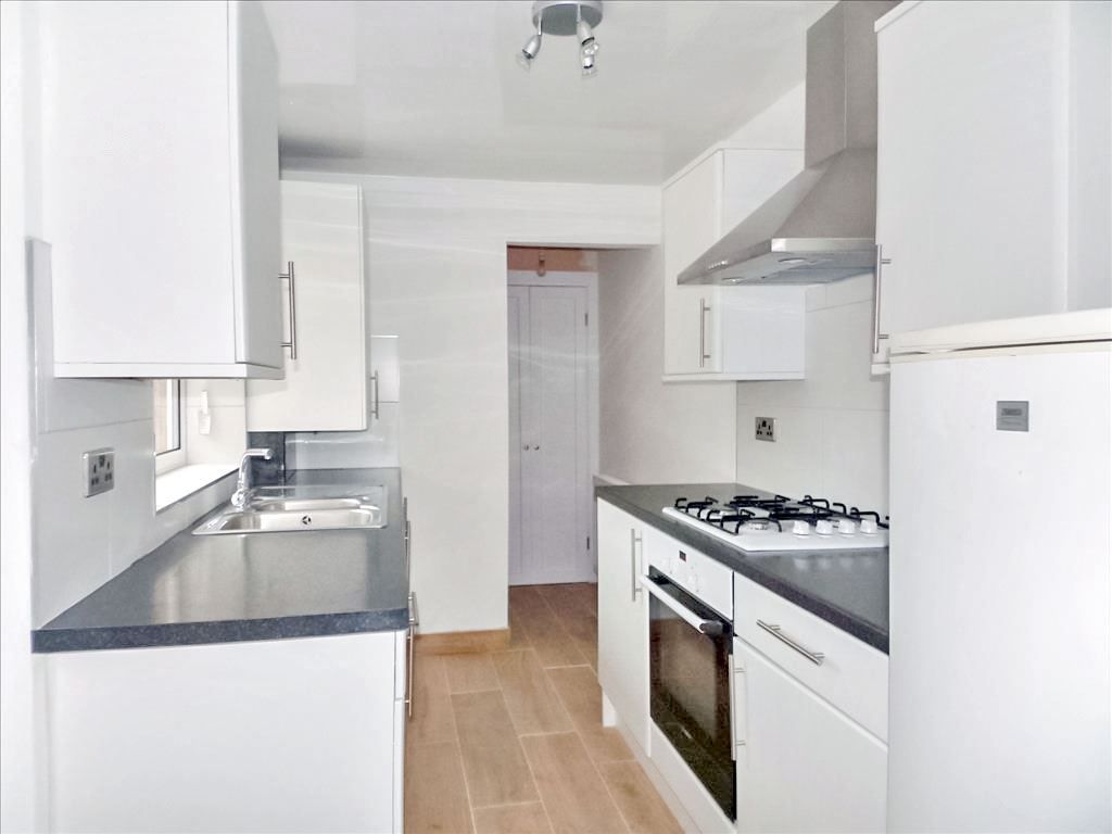 2 bed flat to rent in Victoria Terrace, Bedlington NE22, £450 pcm Zoopla