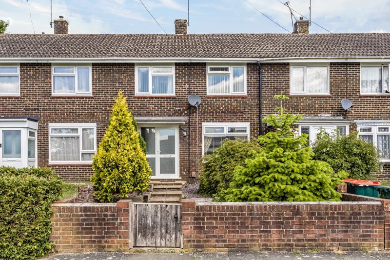 3 bed terraced house for sale in Loriners, Southgate, Crawley, West Sussex RH10 Zoopla