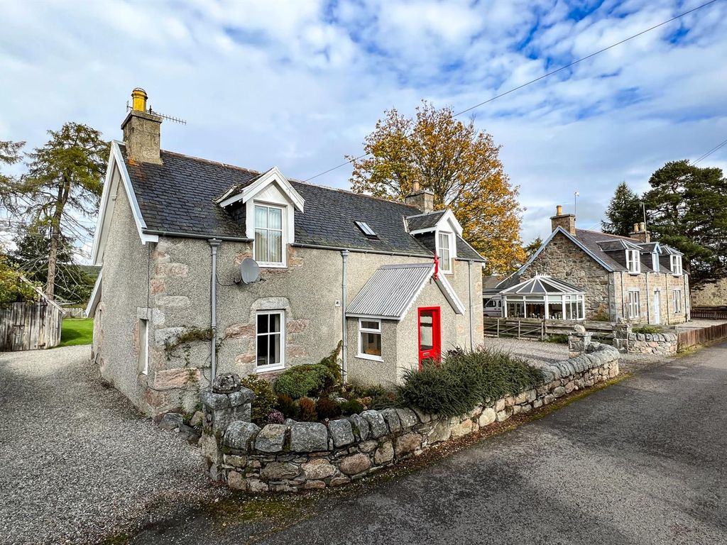 3 bed detached house for sale in Carr Road, Carrbridge PH23 Zoopla