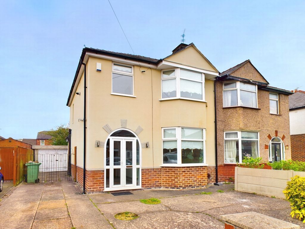 3 bed semidetached house for sale in Brookside Avenue, Eccleston WA10