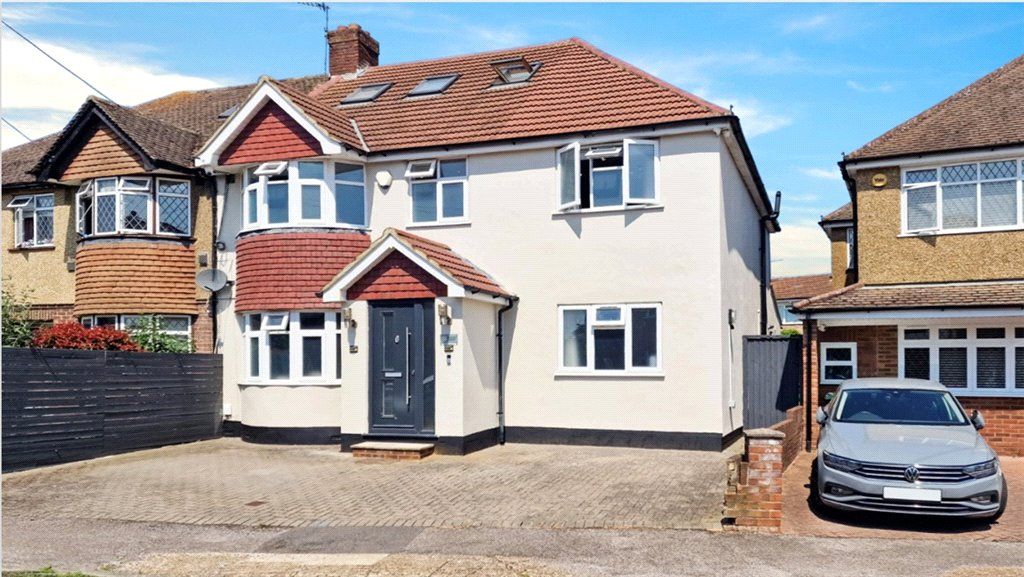 5 bed semidetached house for sale in Stanhope Heath, Stanwell, Staines