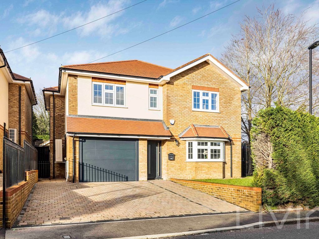 4 bed detached house for sale in The Green, Upper Lodge Way, Coulsdon