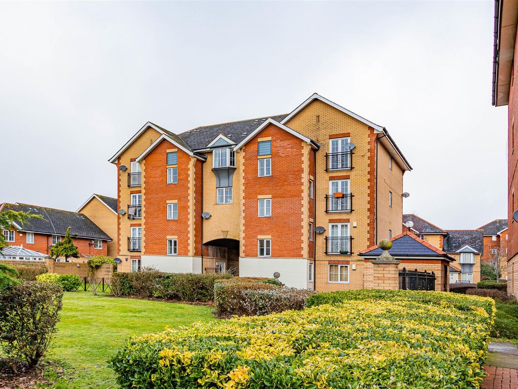 2 bed flat to rent in Seager Drive, Cardiff CF11 Zoopla