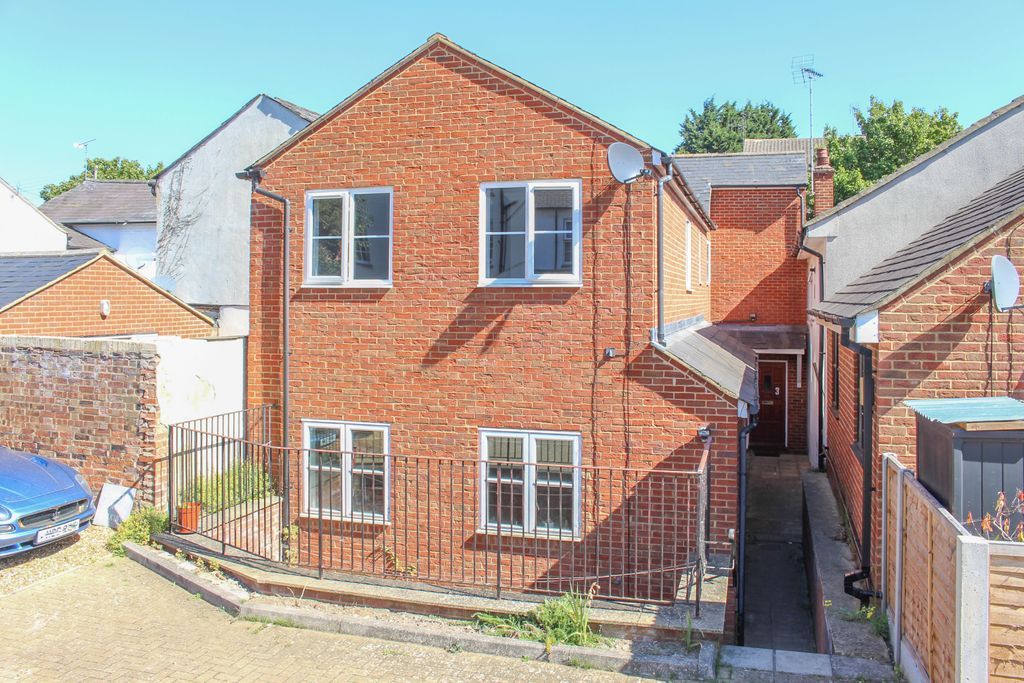 1 bed flat for sale in New Road, Linslade, Leighton Buzzard LU7 Zoopla