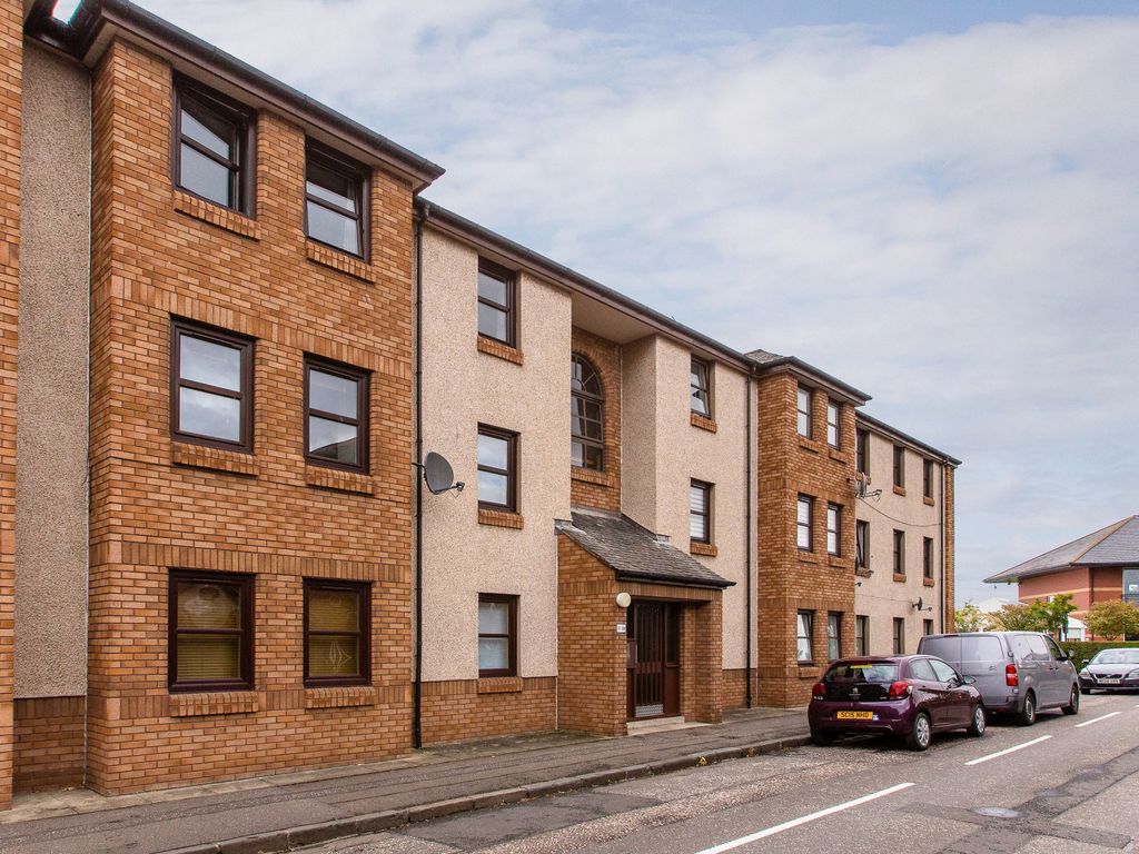 2 bed flat for sale in 23 The Paddock, Musselburgh EH21, £160,000 Zoopla